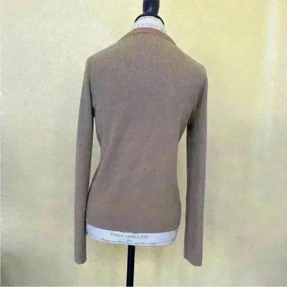 Bruno Magli- Wool/Cashmere Blend Brown V-Neck
Cardigan Women's Medium EUC! - Picture 6 of 11